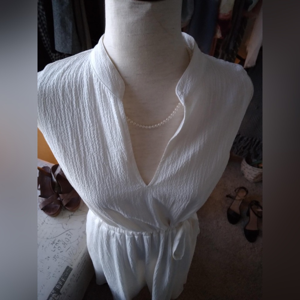 Anne Klein White Textured V-Neck Dress